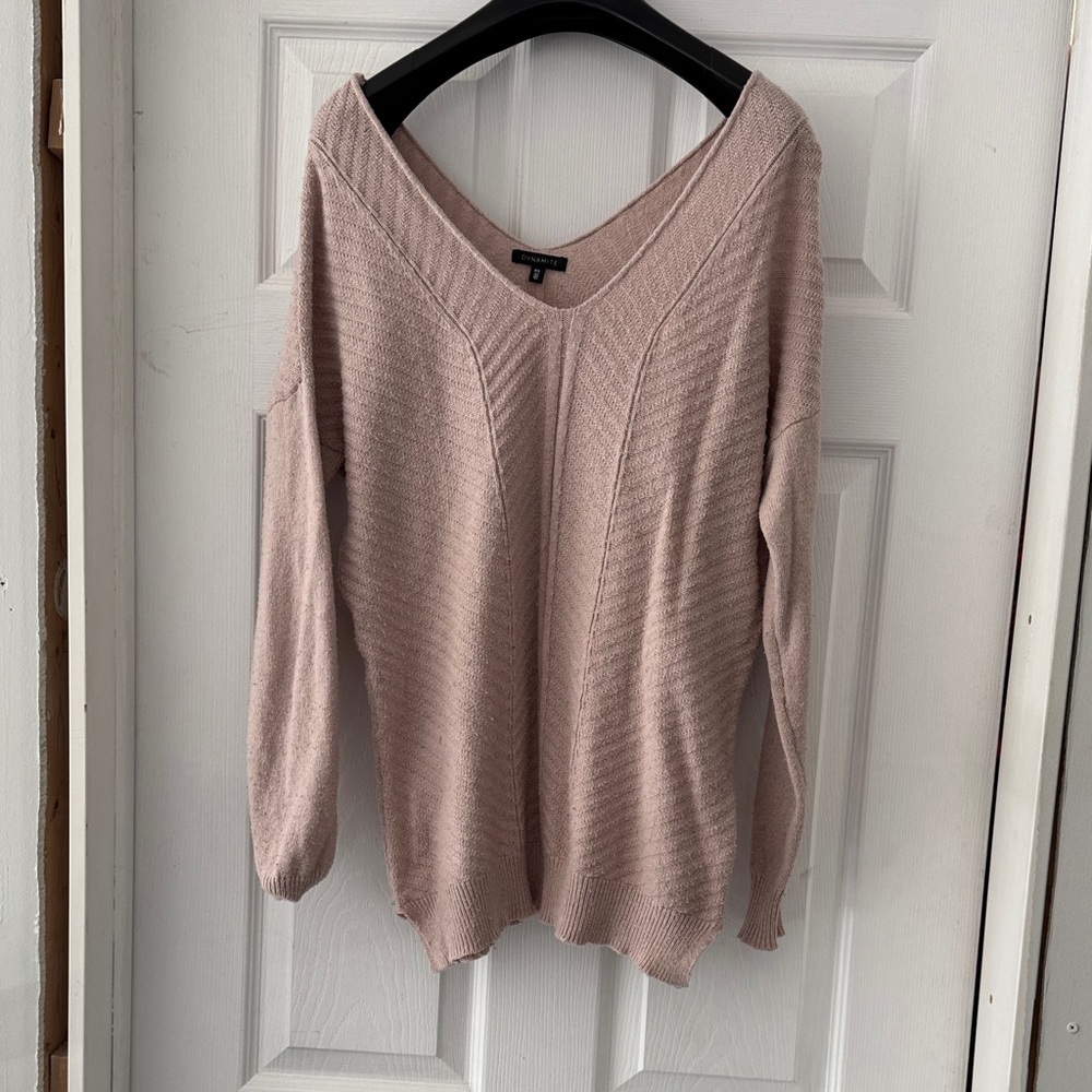 Dynamite Blush V-Neck Sweater